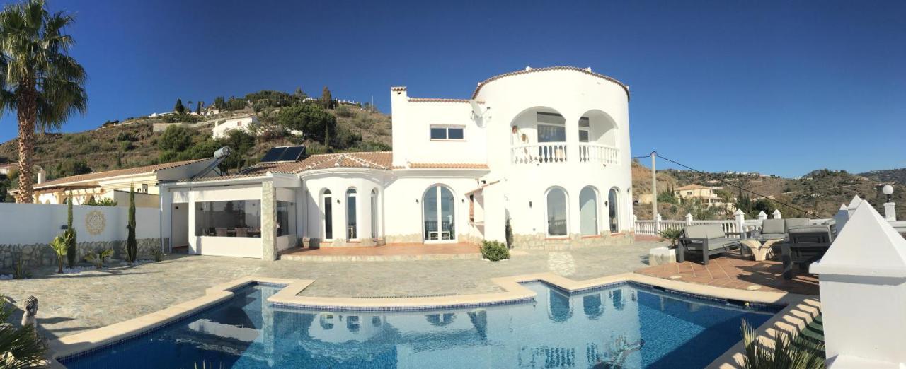 Villa Pura Vida Andalusien Algarrobo Ngoại thất bức ảnh